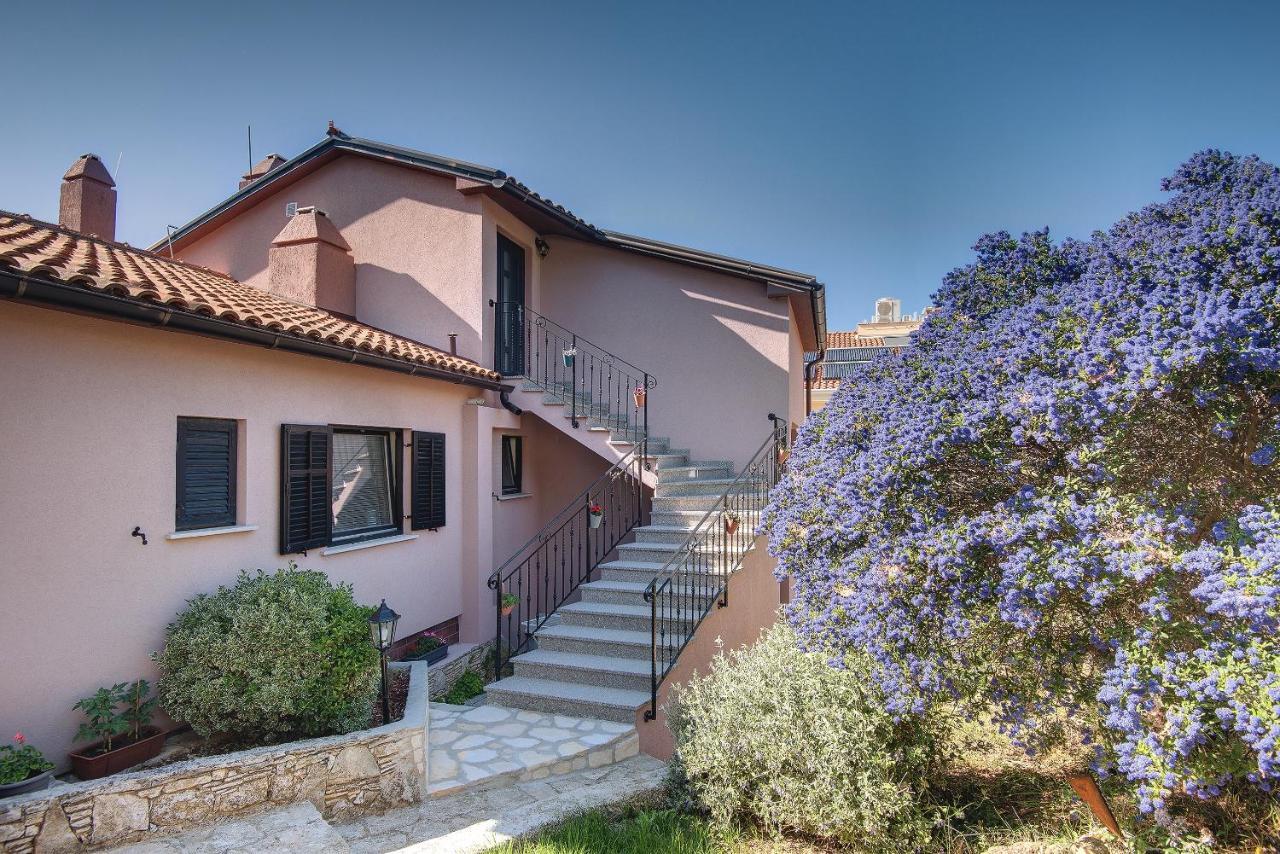Apartment Niko Pula Exterior photo